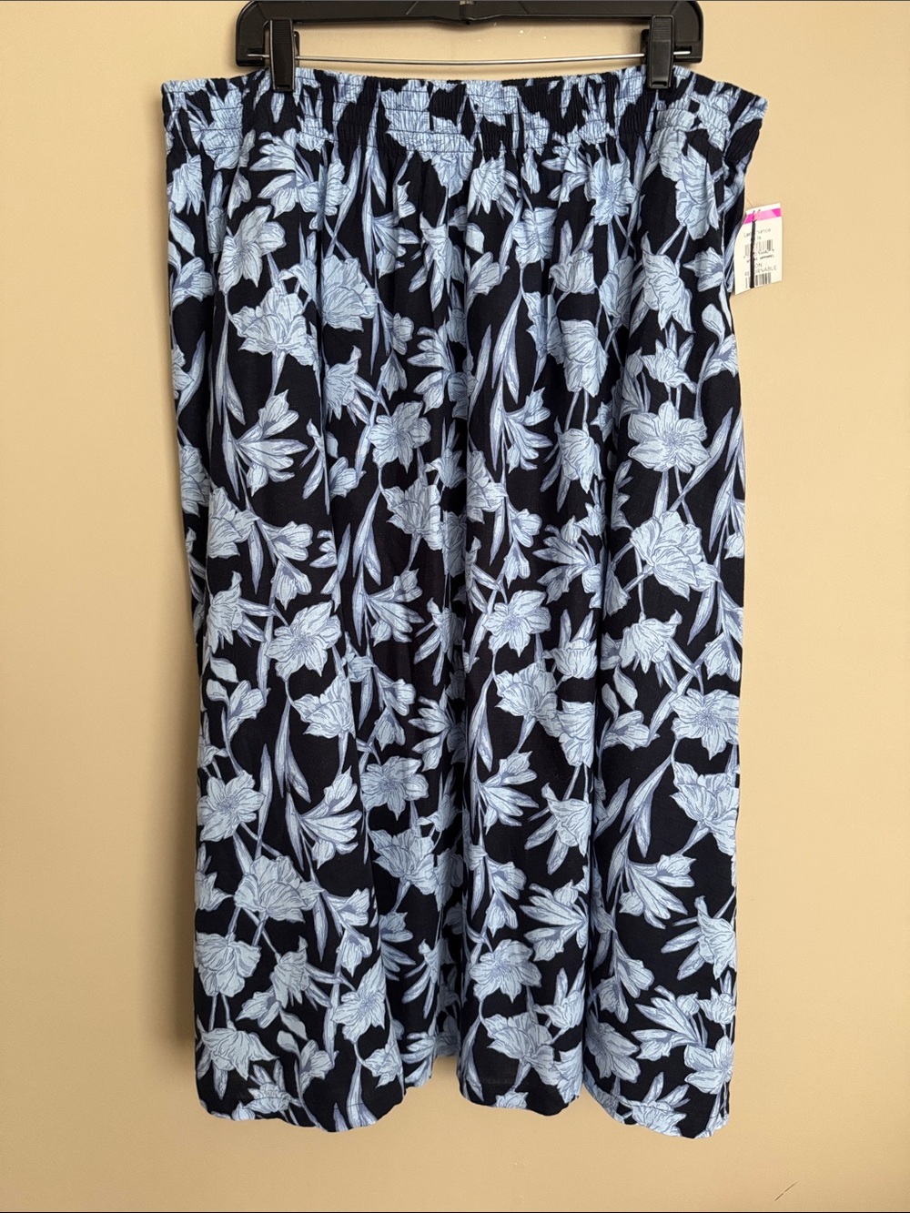 NWOT- Caslon Plus Size Long Floral Linen skirt, Blue, size 1X